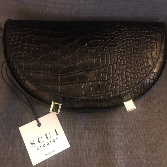 SCUI STUDIOS Croc Embossed Leather Crossbody Bag - Picture 2 of 7